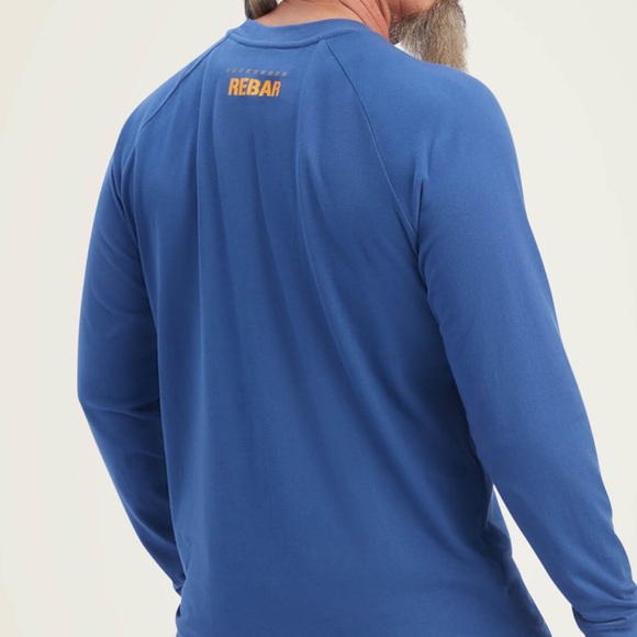 Ariat men’s cotton string block logo long sleeve - Picture 3 of 3